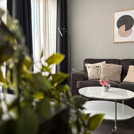 Free Parking , Modern And Comfort , 2br סופיה